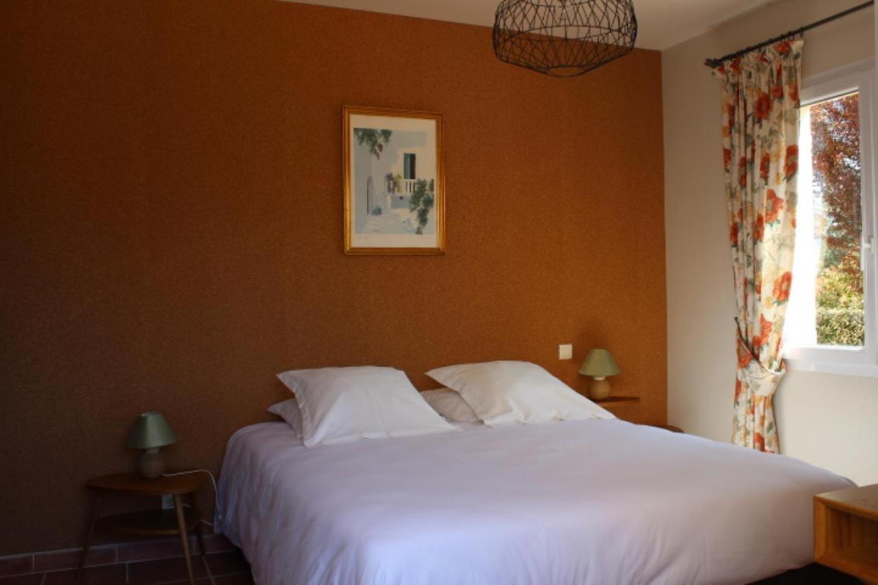 Bastide Saint Bernard Bed & Breakfast Le Thoronet Bagian luar foto